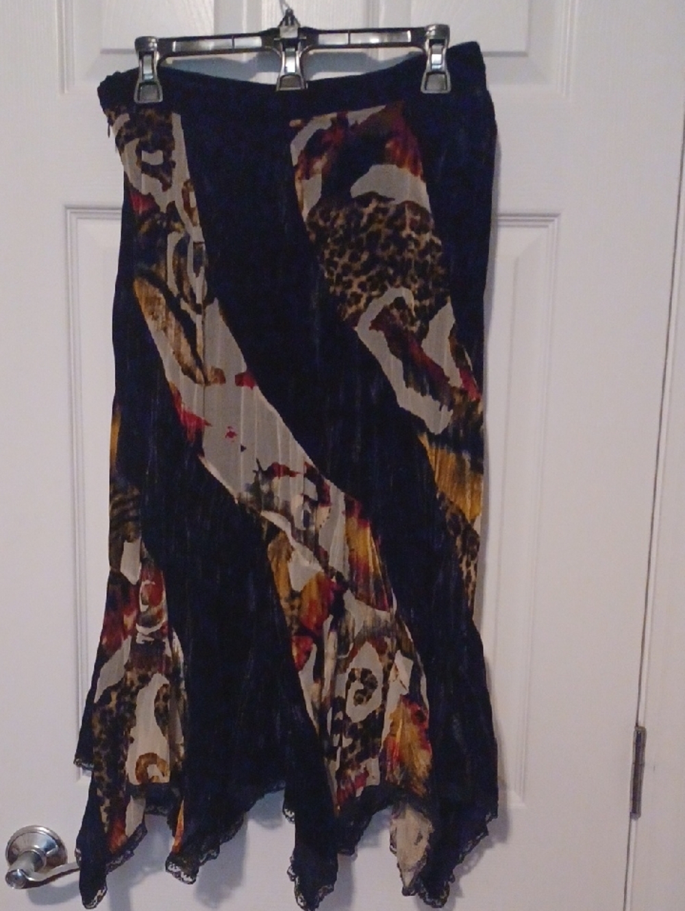 << Alberto Makali Black Multicolor Asymmetrical Handkerchief Hem Skirt - Picture 4 of 10